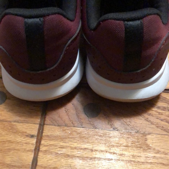 Reebok Sprint Sneakers - size 8 - Picture 2 of 5